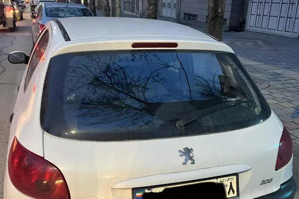 پژو، 206