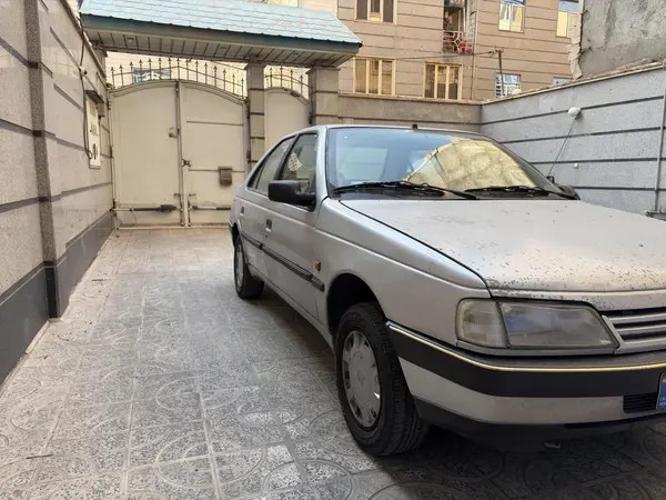 پژو، 405