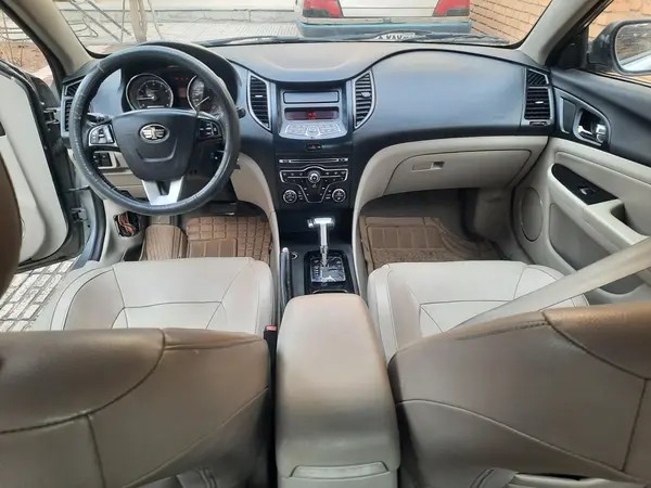 بسترن، B50F