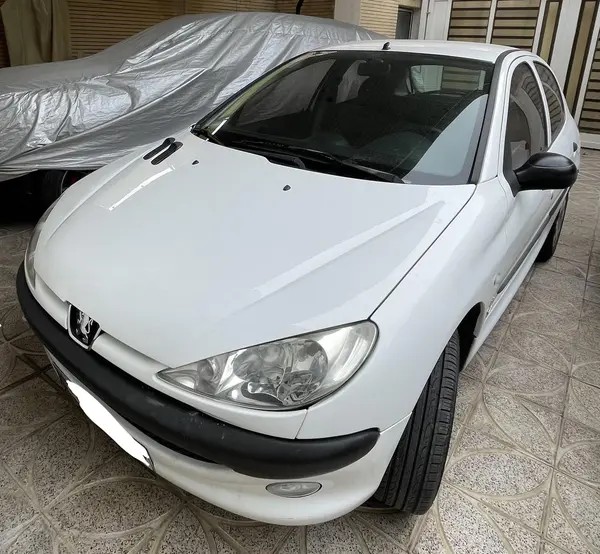 پژو، 206