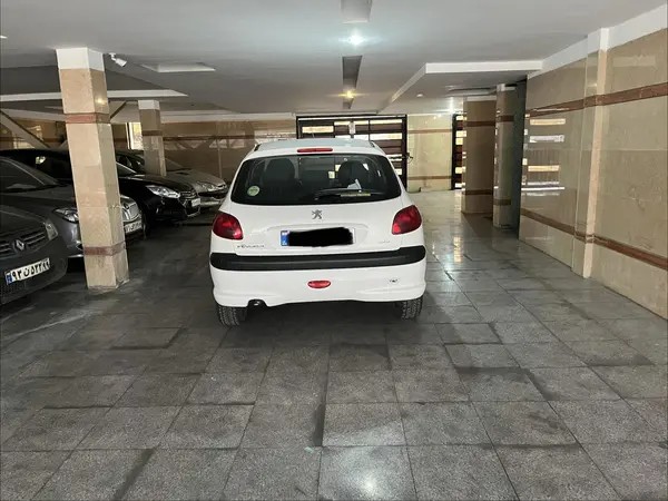 پژو، 206