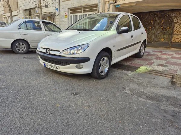 پژو، 206