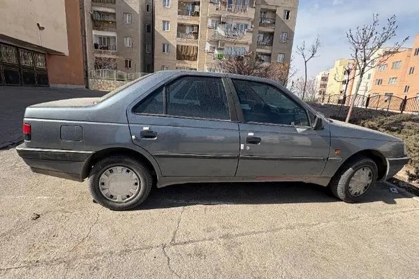 پژو، 405