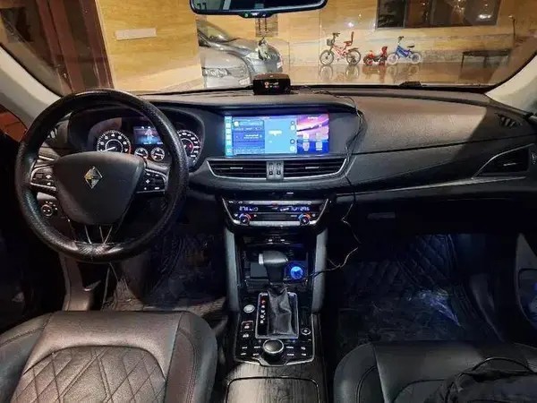 بورگوارد، BX7