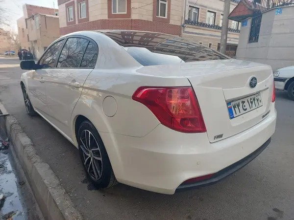 بسترن، B50F