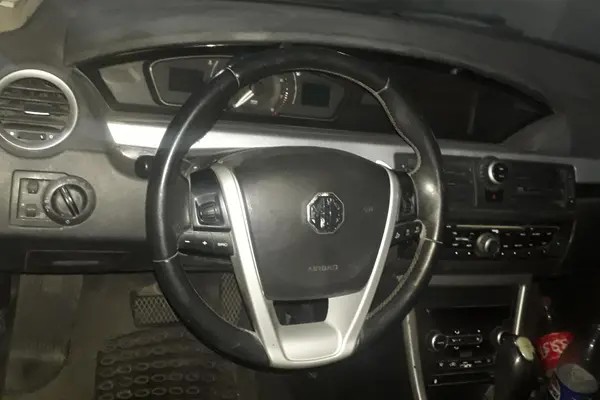 ام جی، 550