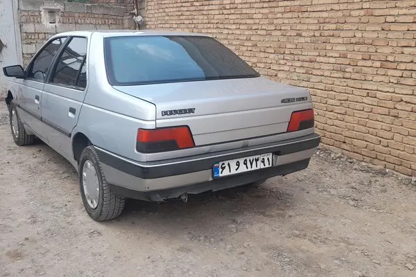 پژو، 405