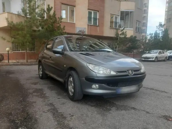 پژو، 206