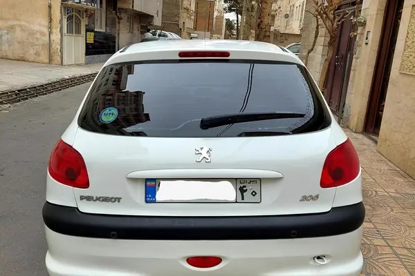 پژو، 206