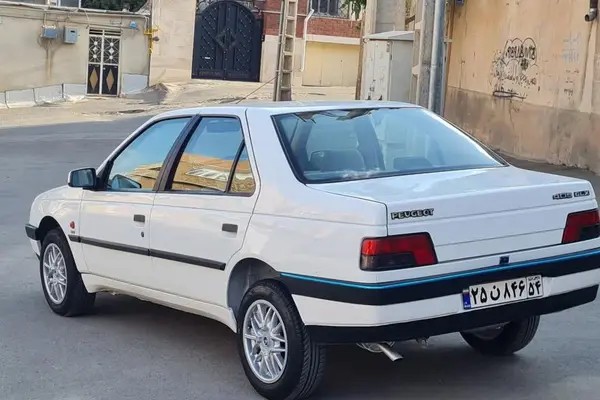 پژو، 405