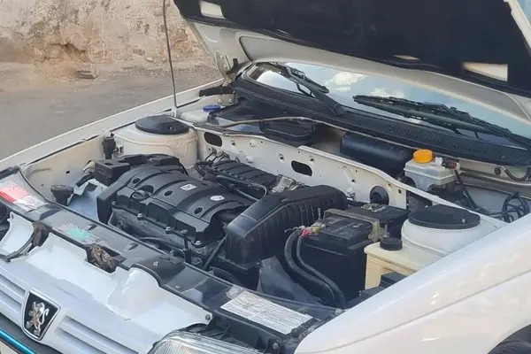 پژو، 405