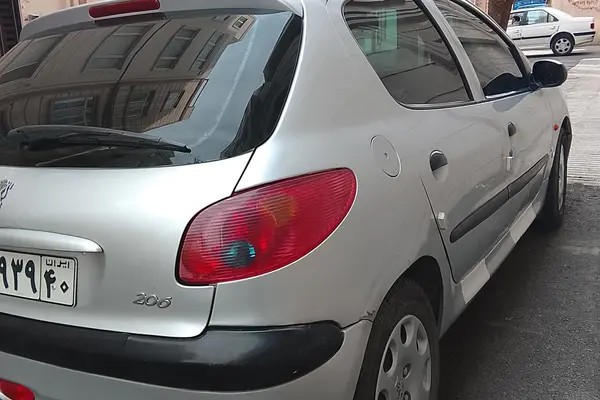پژو، 206
