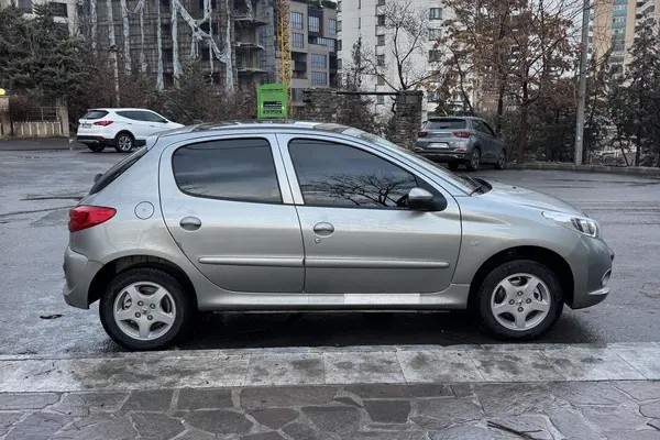پژو، 207