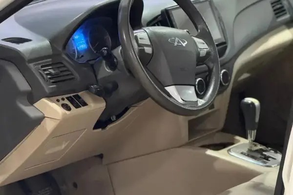 ام وی ام، 550