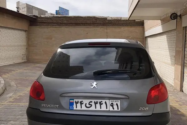 پژو، 206