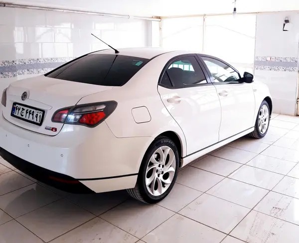 ام جی، 6
