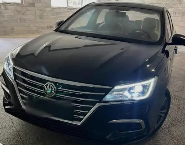ام جی، 5