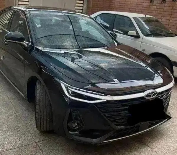 فونیکس، آریزو 8 (Z8)