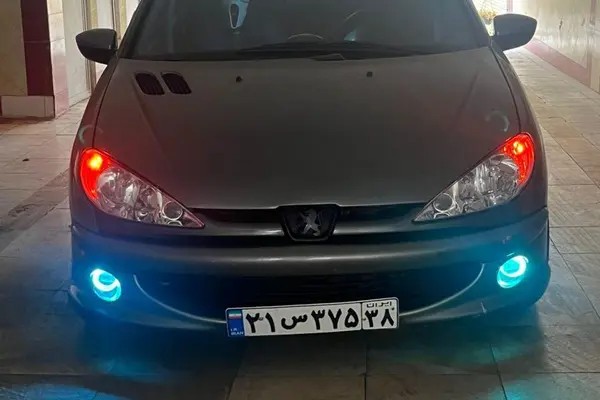 پژو، 206