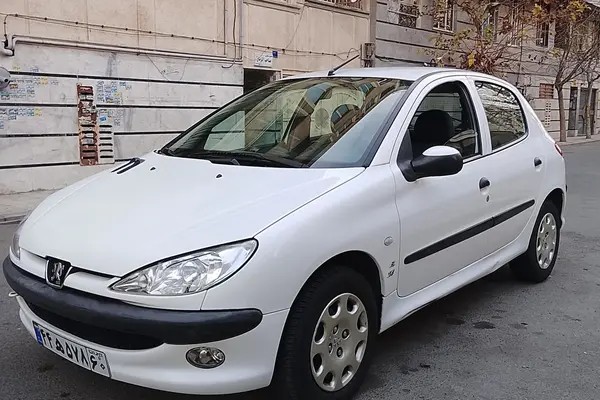 پژو، 206