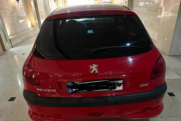 پژو، 206