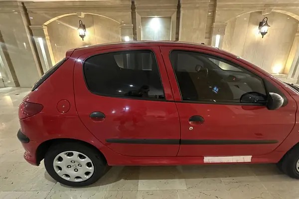 پژو، 206