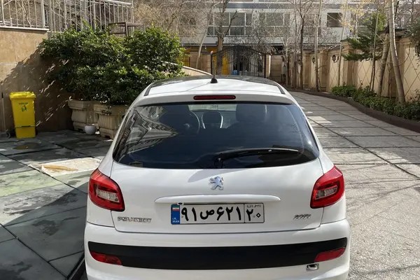 پژو، 207