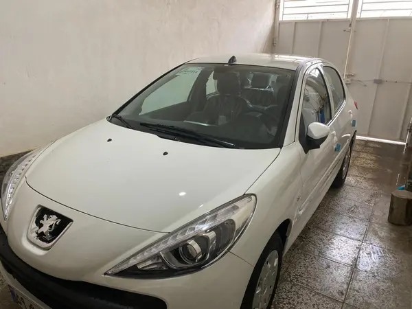 پژو، 207