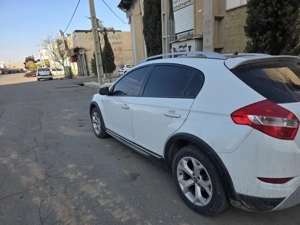 برلیانس، کراس