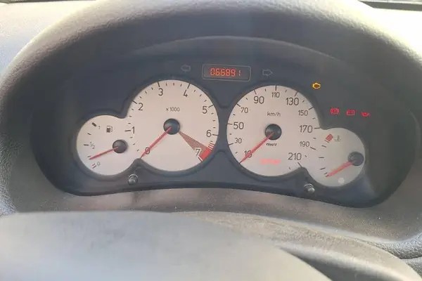 پژو، 206 SD