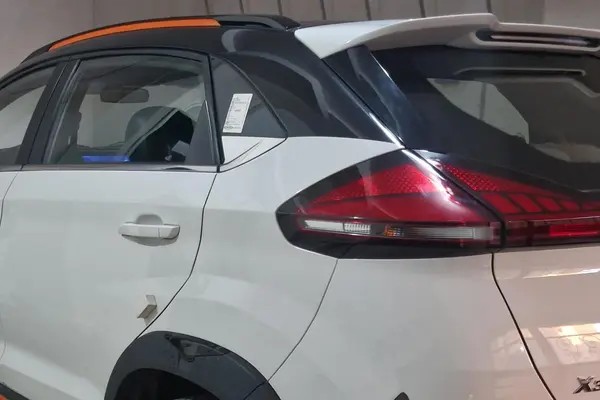 ام وی ام، X33 کراس