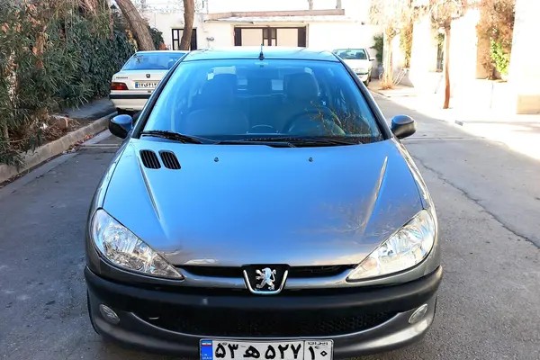 پژو، 206