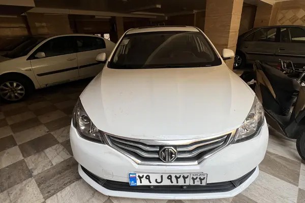 ام جی، 360