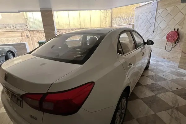 ام جی، 360