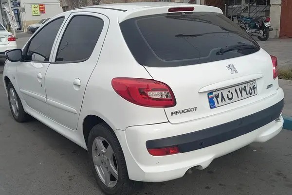 پژو، 207