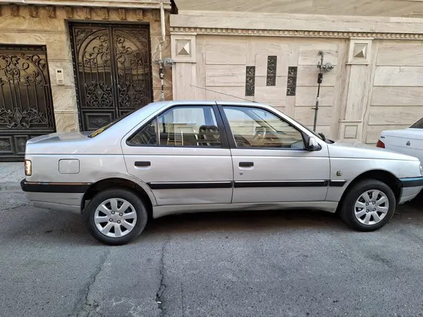 پژو، 405
