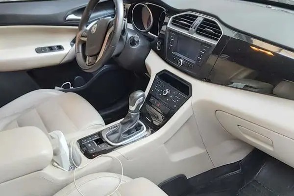 ام جی، GS