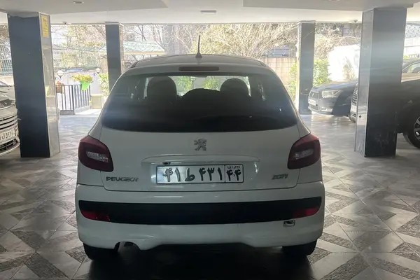 پژو، 207