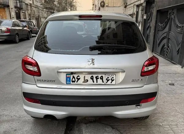 پژو، 206