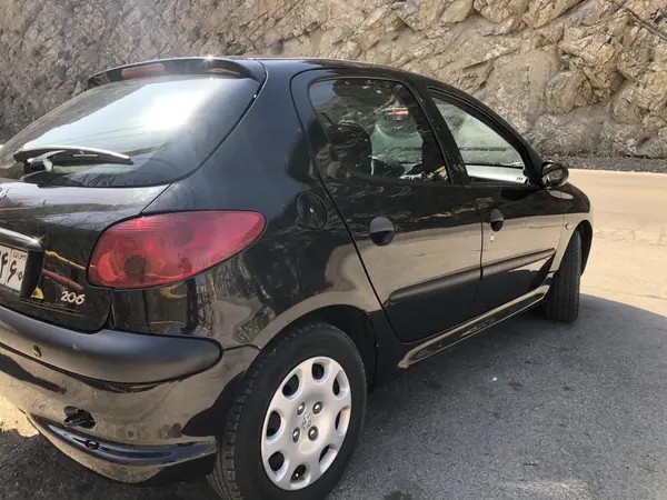 پژو، 206