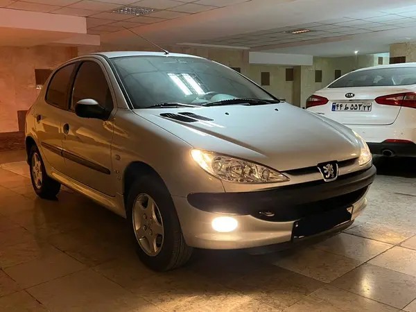 پژو، 206