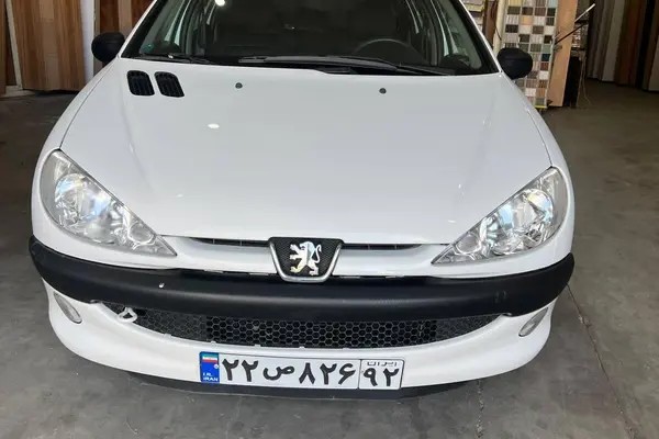 پژو، 206