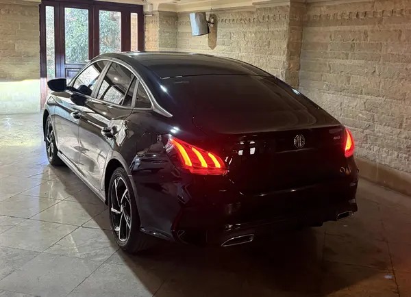 ام جی، GT