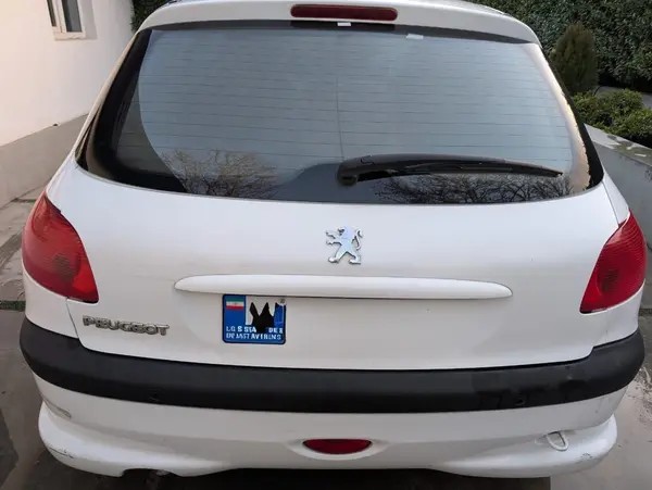 پژو، 206