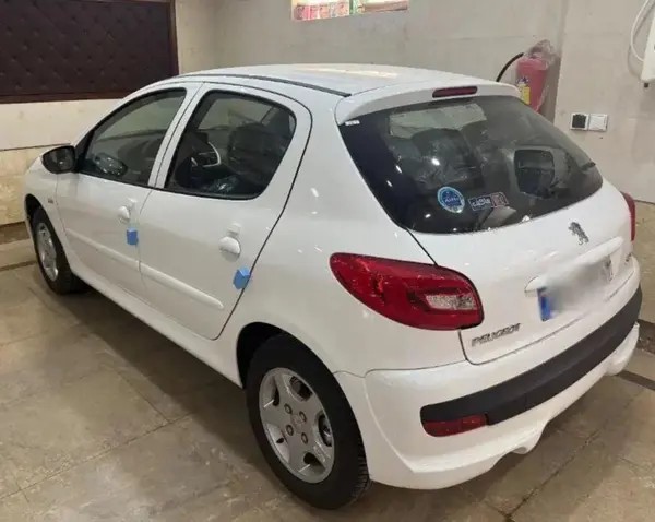 پژو، 207