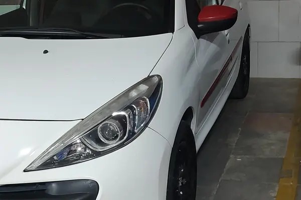 پژو، 207