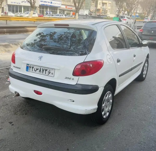 پژو، 206