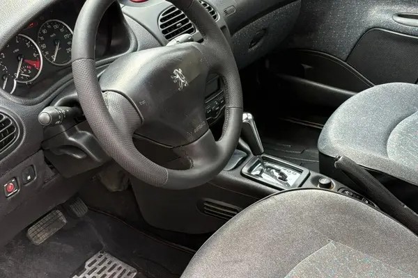 پژو، 206 SD