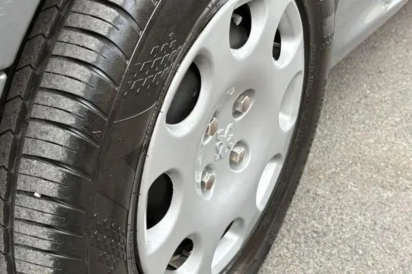 پژو، 206 SD