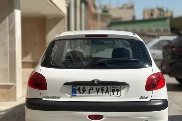 پژو، 206